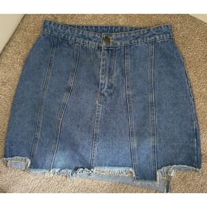 American Threads Women's Denim Skirt with Asymmetrical Raw Hem‎ size Small
